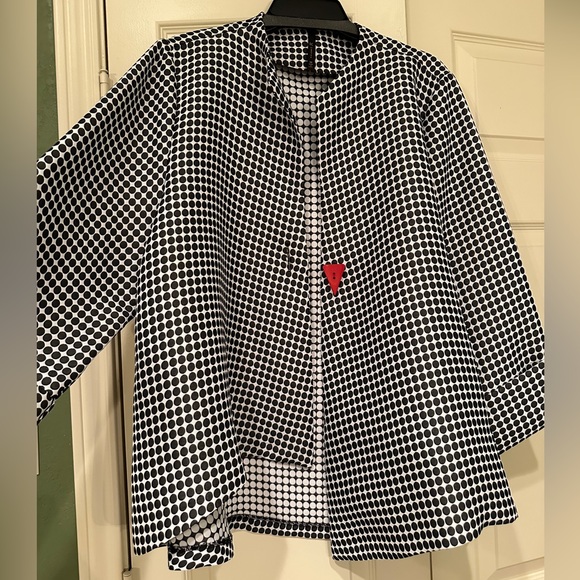 Asymmetrical black and white suit jacket - Picture 6 of 9